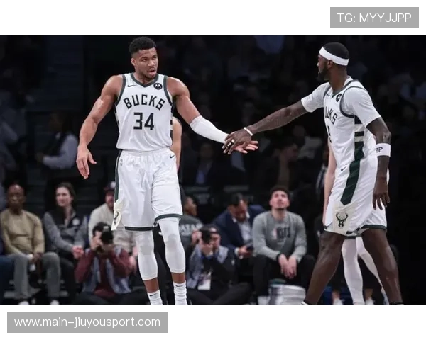 字母哥篮下连取数分，雄鹿以强势姿态取胜