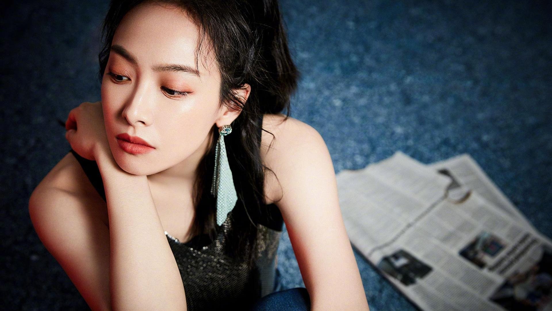 克莱尔在200米自由泳中展现节奏感，克莱尔跳高